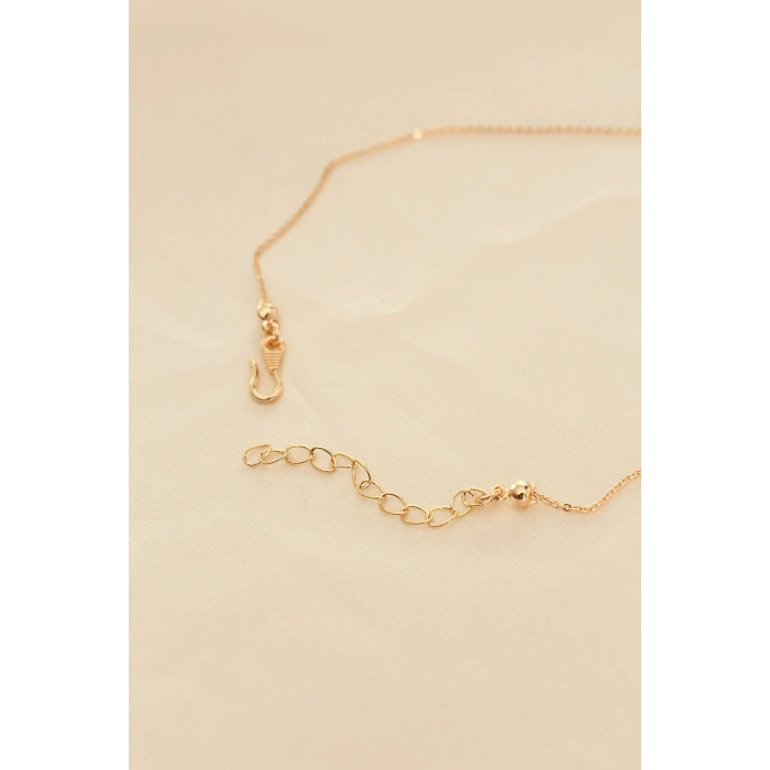 Beyaz Sedefli Kelebek Figürlü Kadın Kolye