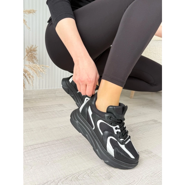 Cata Siyah Cilt Beyaz Detaylı Spor Ayakkabı