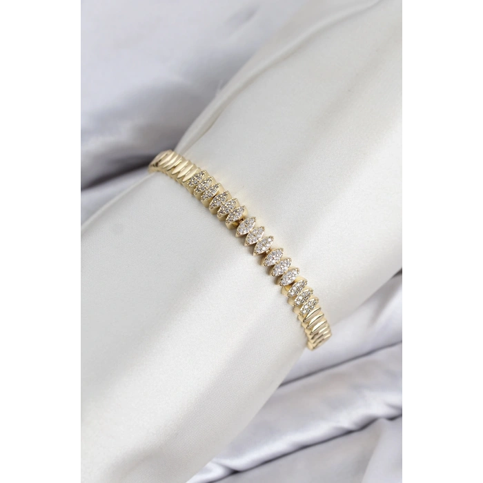 CM Arpa Model Zirkon Taşlı VIP Seri Gold Renk Pirinç Kadın Bileklik