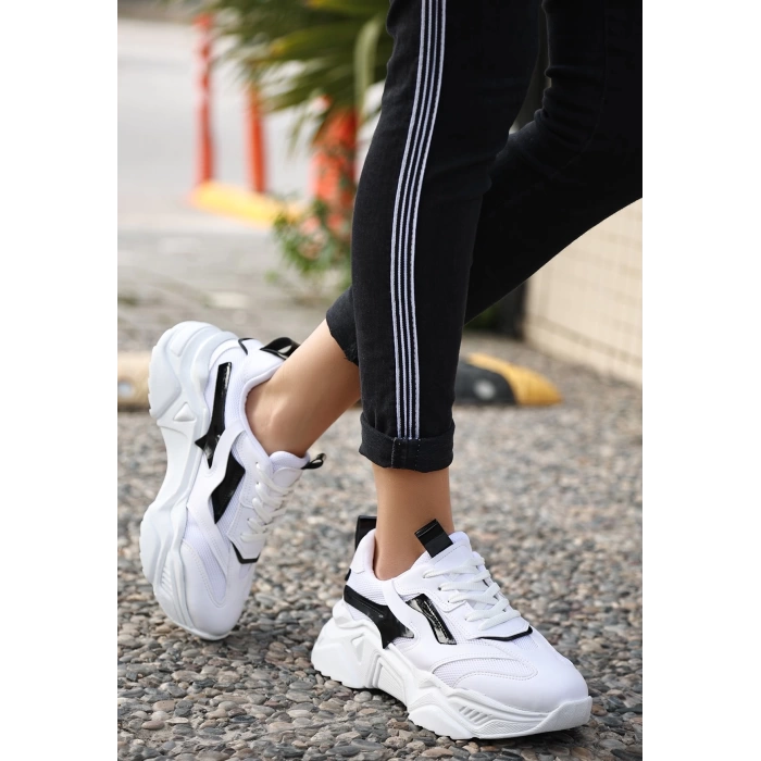 Dica Beyaz Cilt Siyah Detaylı Bağcıklı Spor Ayakkabı
