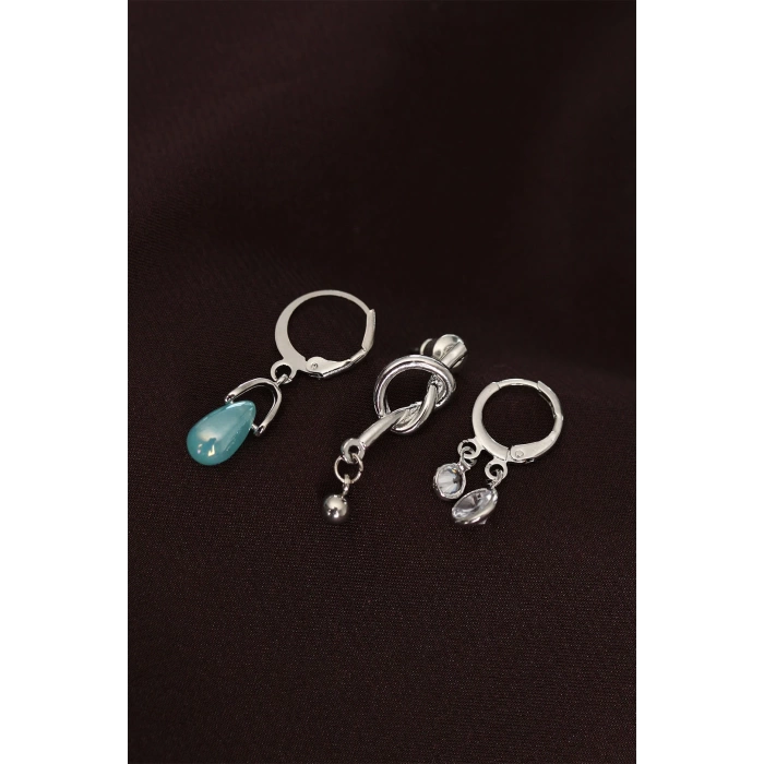 Düğüm Model Gümüş Renk Metal Mavi Taş Detaylı Çoklu Küpe