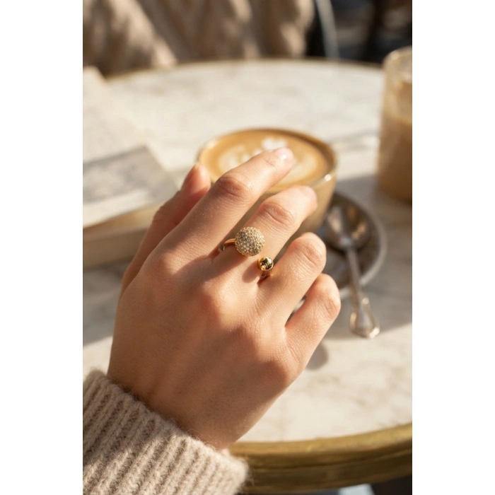 Gold Renk Zirkon Taşlı Topçuk Model Kadın Yüzük