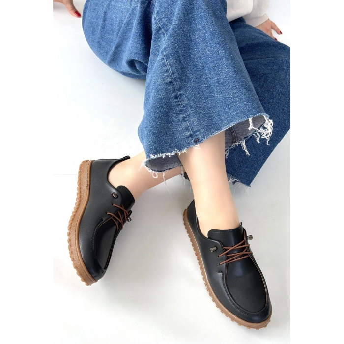 Guot Siyah Cilt Bağcıklı Babet Ayakkabı