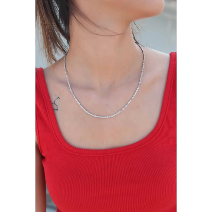 İnce Burgu Zincir Gümüş Renk Çelik Kadın Kolye