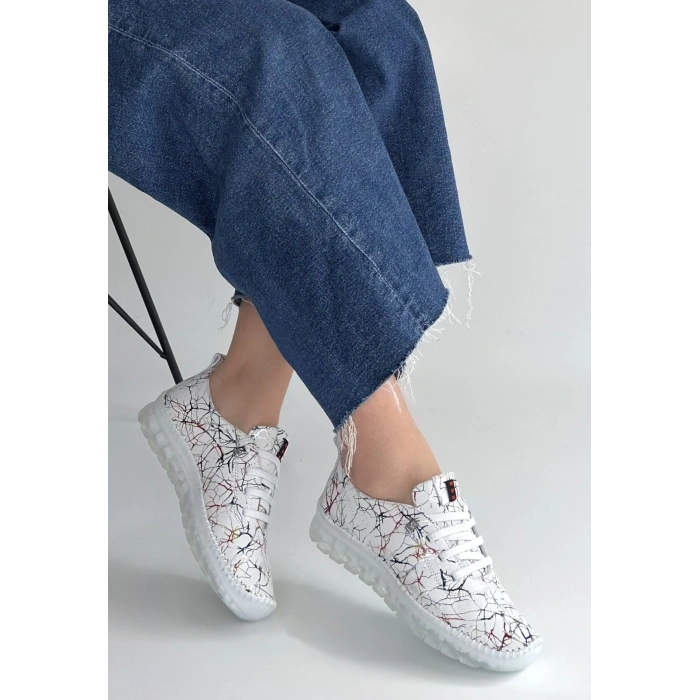 Jiten Beyaz Desenli Deri Bağcıklı Spor Ayakkabı