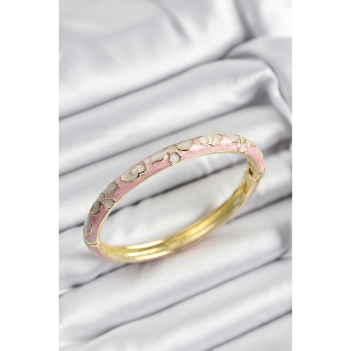 Mineli Pirinç Pembe Çiçek Motifli Gold Renk Kadın Kelepçe