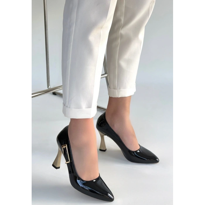 Motya Siyah Rugan Topuklu Ayakkabı