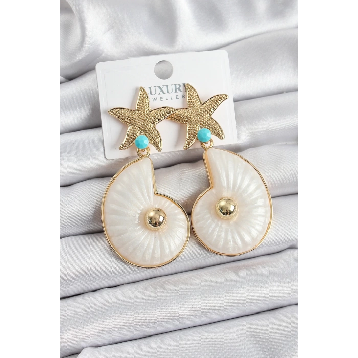 Pirinç Deniz Yıldızı Ve Deniz Kabuğu Figürlü Gold Renk Kadın Küpe
