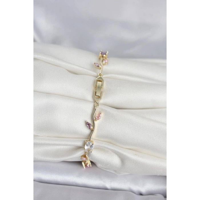 Pirinç Gold Renk Çiçek Sarmaşık Model Kadın Bileklik