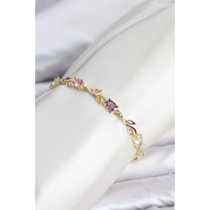 Pirinç Gold Renk Pembe ve Mor Zirkon Taşlı Çiçek Model Kadın Bileklik
