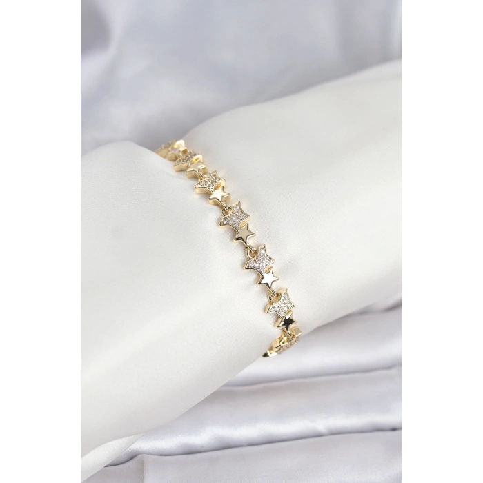 Pirinç Gold Renk VIP Seri Yıldız Model Zirkon Taşlı Kadın Bileklik