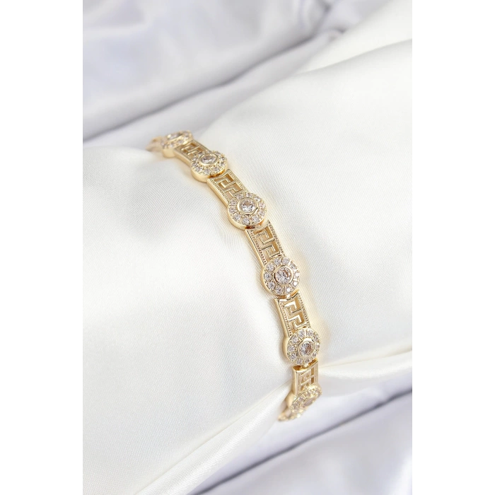 Pirinç Greg Model Zirkon Taşlı Gold Renk VİP Seri Kadın Bileklik