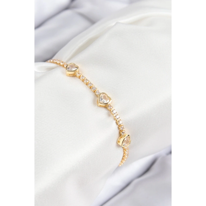 Pirinç Zirkon Taşlı Sıralı Kalp Model Gold Renk Kadın Bileklik