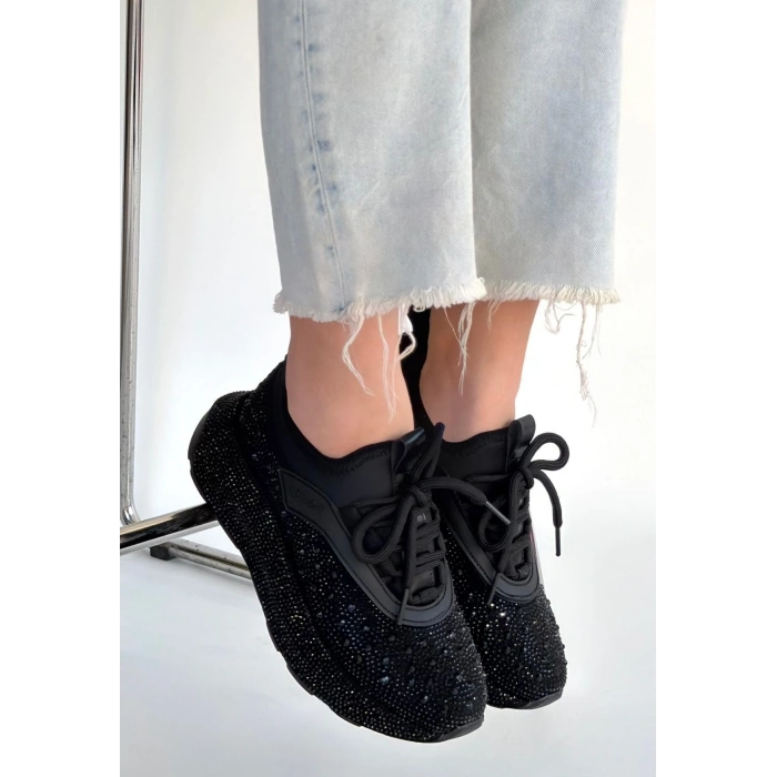 Rimay Siyah Cilt Boncuk İşlemeli Spor Ayakkabı