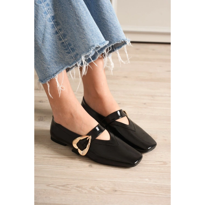 Signa Siyah Cilt Babet Ayakkabı