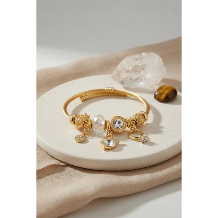 Swan Model Gold Renk Beyaz Charmlı Bileklik