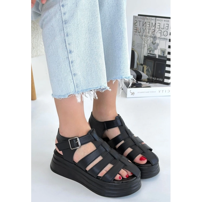 Toten Siyah Cilt Kemerli Sandalet
