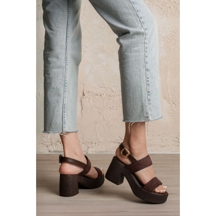 Wowi Kahverengi Süet Topuklu Sandalet