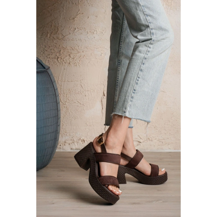 Wowi Kahverengi Süet Topuklu Sandalet