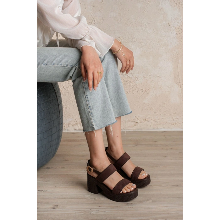 Wowi Kahverengi Süet Topuklu Sandalet