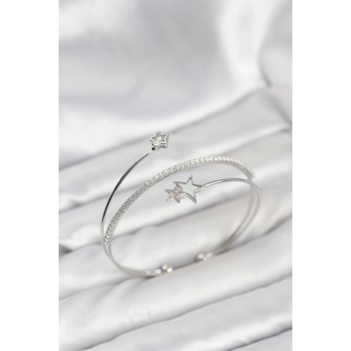 Yıldızlı Model Pirinç Gümüş Renk Kadın Bileklik