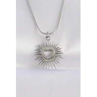 316L Çelik Zincir Gümüş Renk Kalp Güneşi Tasarımlı Kolye