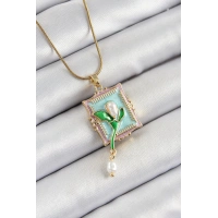 316L Çelik Zincir Turkuaz Sanatsal Portre Sallantılı İnci Detaylı Lale Model Gold Renk Kadın Kolye