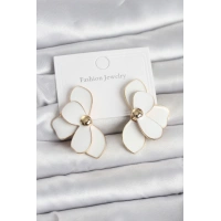 Beyaz Mineli Lotus Model Pirinç Kadın Küpe