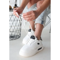 Chris Beyaz Cilt Siyah Detaylı Bağcıklı Spor Ayakkabı