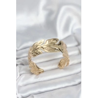 Gold Renk Pirinç Levha Yaprak Model Kadın Bileklik