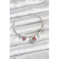 Gül Charmlı Gümüş Renk Pirinç Kadın Bileklik