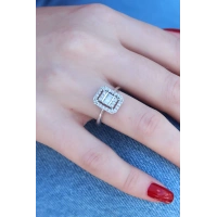 Gümüş Renk Baget Zirkon Taşlı Kadın Yüzük