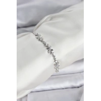 Gümüş Renk Yonca Model Zirkon Taşlı Asansörlü Kadın Bileklik