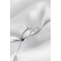 Gümüş Renk Zirkon Taşlı Kuyruklu Kalp Model Kadın Yüzük