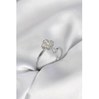 Gümüş Renk Zirkon Taşlı Yonca Model Kadın Yüzük