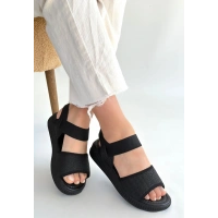 Jake Siyah Hasır Cilt Sandalet