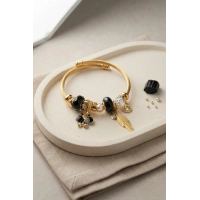 Kelebek Model Gold Renk Siyah Charmlı Bileklik