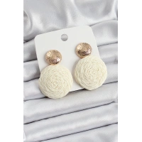 Krem Daire Figürlü Hasır Örgü Model Gold Renk Kadın Küpe
