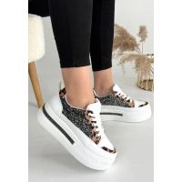 Lawin Beyaz Cilt Siyah Simli Bağcıklı Spor Ayakkabı