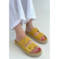 Loera Sarı Nubuk Çift Tokalı Terlik