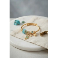 Mavi Kedi Model Gold Renk Charmlı Bileklik