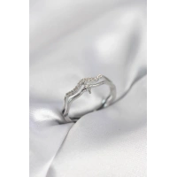 Minimal Yıldız Model Gümüş Renk Zirkon Taşlı Kadın Yüzük