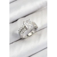 Pirinç  Büyük Zirkon Taşlı Model Gümüş Renk Kadın Yüzük