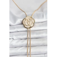 Pirinç Gold Renk Gül Model Asansörlü Kadın Kolye