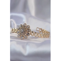 Pirinç Gold Renk İri Zirkon Taşlı Çiçek Figürlü Bileklik
