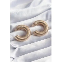 Pirinç Gold Renk İşleme Detay Halka Model Kadın Küpe