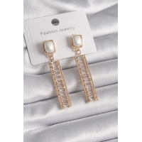 Pirinç Gold Renk Kare İnci Zirkon Taşlı Su Yolu Model Kadın Küpe