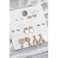 Pirinç Gold Renk Zirkon Taşlı Sallantı Damla Figür Beyaz Mine Detay 7 Çift Kadın Küpe Seti