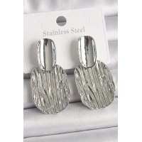 Pirinç Gümüş Renk İşlemeli Kare Plaka Model Kadın Küpe