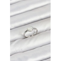 Pirinç Gümüş Renk Kalpli Kadın Yüzük